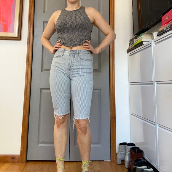 Madewell 10” High-Rise Skinny Cropped Jorts - Picture 1 of 10